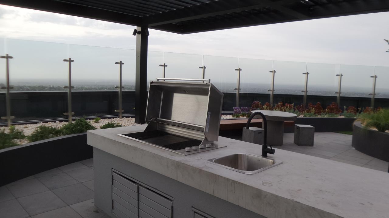 Whitehorse Towers Self Service Holiday Apartment بوكسهل المظهر الخارجي الصورة